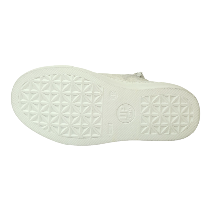 Sneakers bianca alta con decori in pizzo su raso bianco - Chiara Luciani